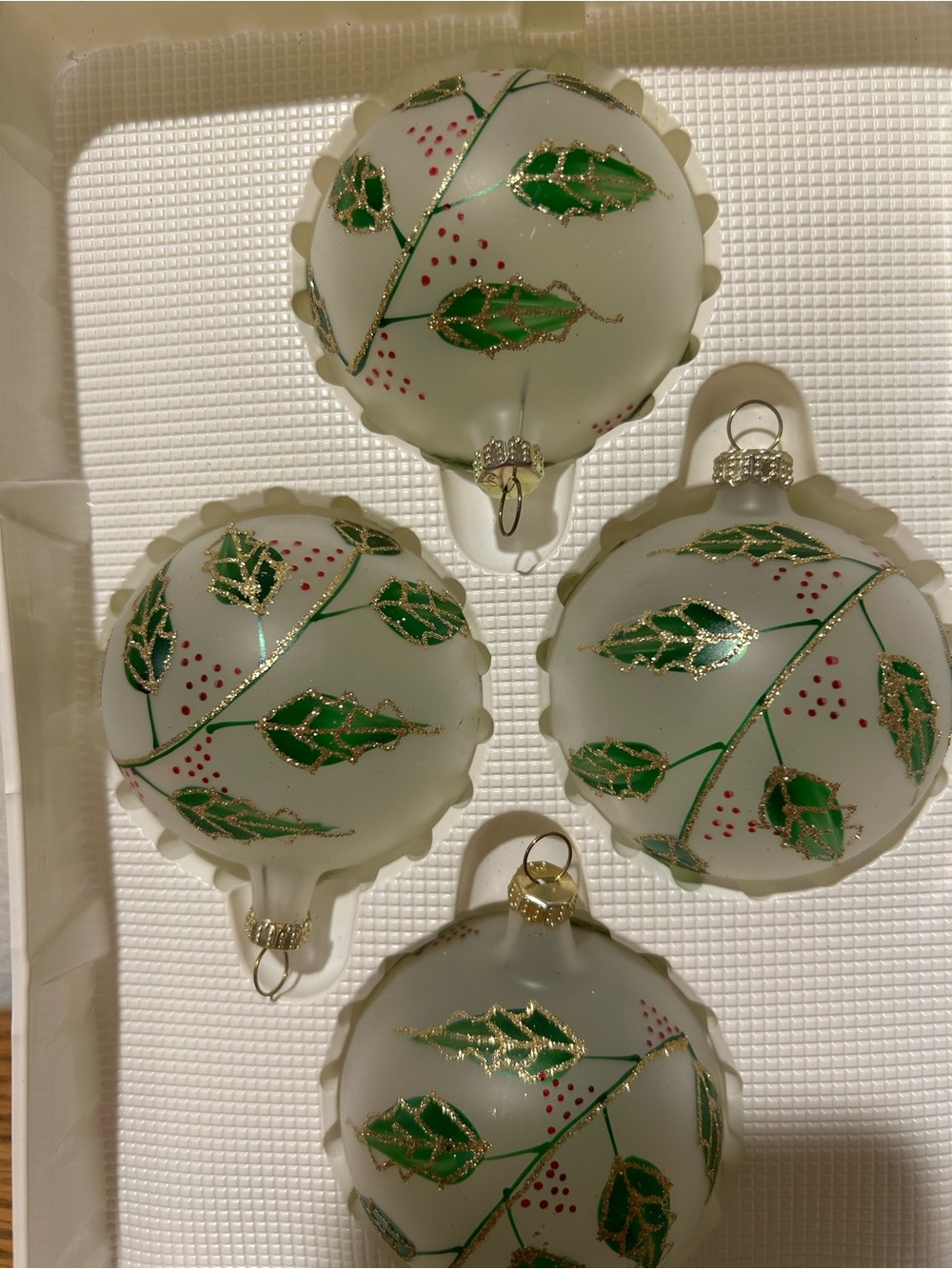 Holiday Leaf Glass Ornaments - Green and White (Set of 4)